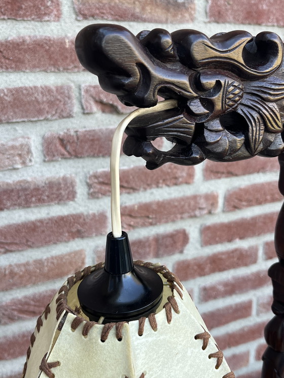 Image 1 of Lámpara antigua china de caoba con forma de dragón (1920-1930)