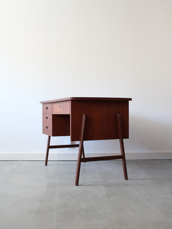 Image 1 of Scrivania vintage danese in teak