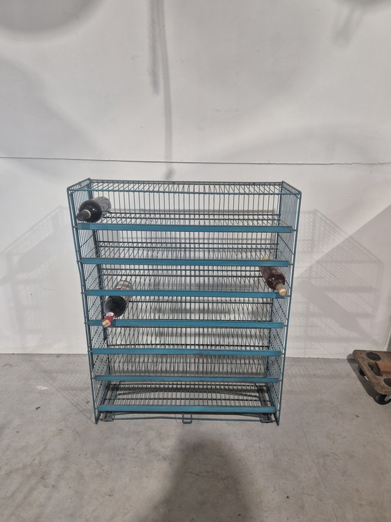 Image 1 of Casier à vin vintage bleu azur français