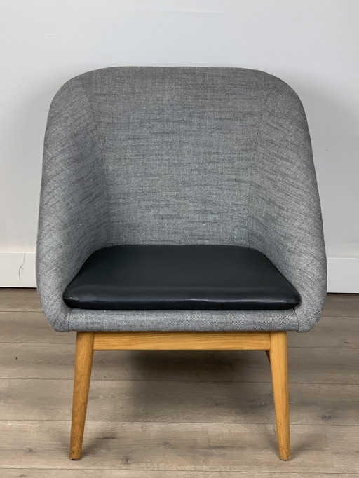 Suzi from MtazForm by Erling Torvits