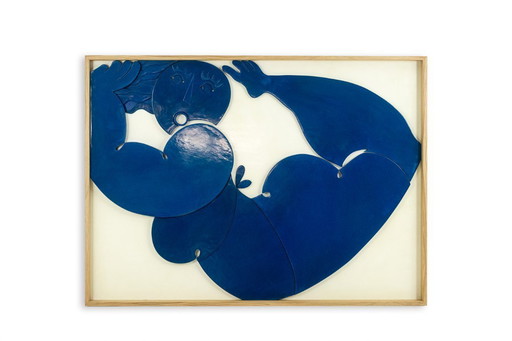 Pannello in bassorilievo intitolato "Je nage dans le bonheur" ("Nuoto nella felicità"). Contemporaneo.