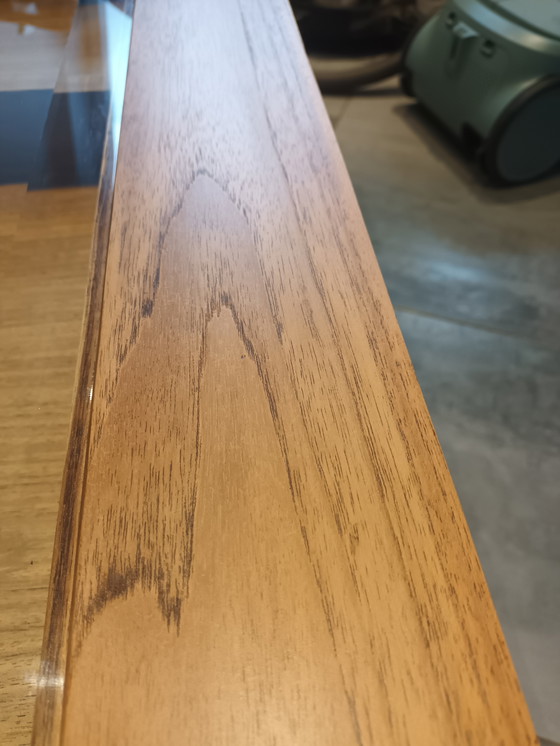 Image 1 of Wunderschöner Couchtisch aus exotischem Holz.