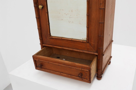 Image 1 of Mobile speziale in finto bambù con specchio e cassetto, Francia, 1900