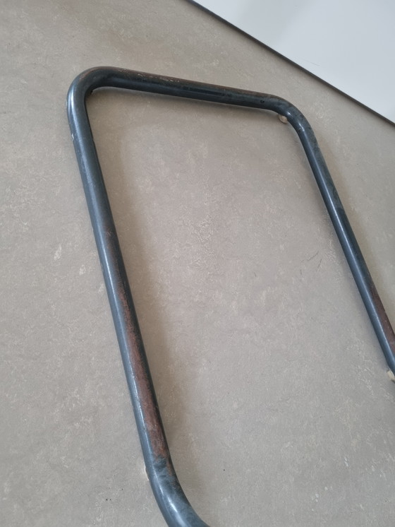 Image 1 of Sedia con telaio tubolare e base a slitta