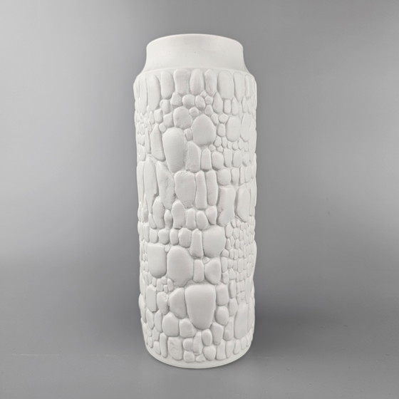 Image 1 of Vintage White Porcelain Vase Made By AK Kaiser. 1970s, Germany. On Art Vase. Number 251-26.