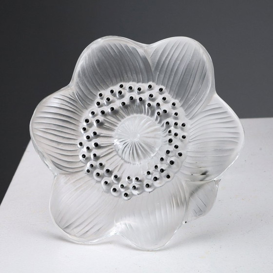 Image 1 of Lalique glazen anemoon