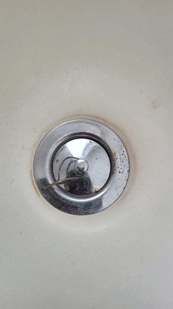 Image 1 of Classic clawfoot bathtub