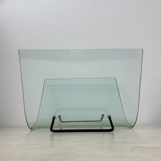 Image 1 of Postmoderner Zeitschriftenständer aus gebogenem Glas von Fiam Italy, 1980er Jahre