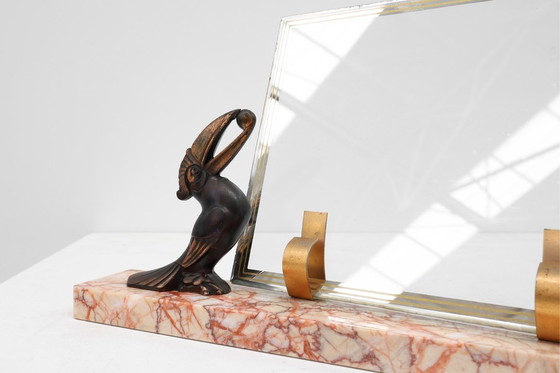 Image 1 of Cornice Art Déco con scultura di tucano di Guénot, Francia, circa 1920