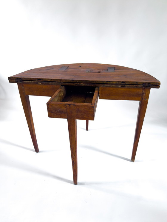 Image 1 of Table demi-lune en pin du XIXe siècle
