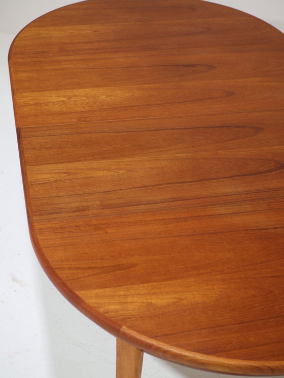 Image 1 of Uitschuifbare ronde eettafel Skovby Møbelfabrik teak Deens vintage