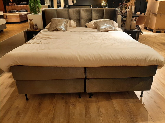 Image 1 of Belleville *