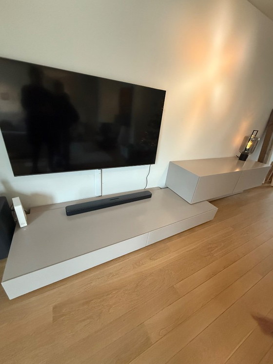 Image 1 of Mobile TV di design color talpa