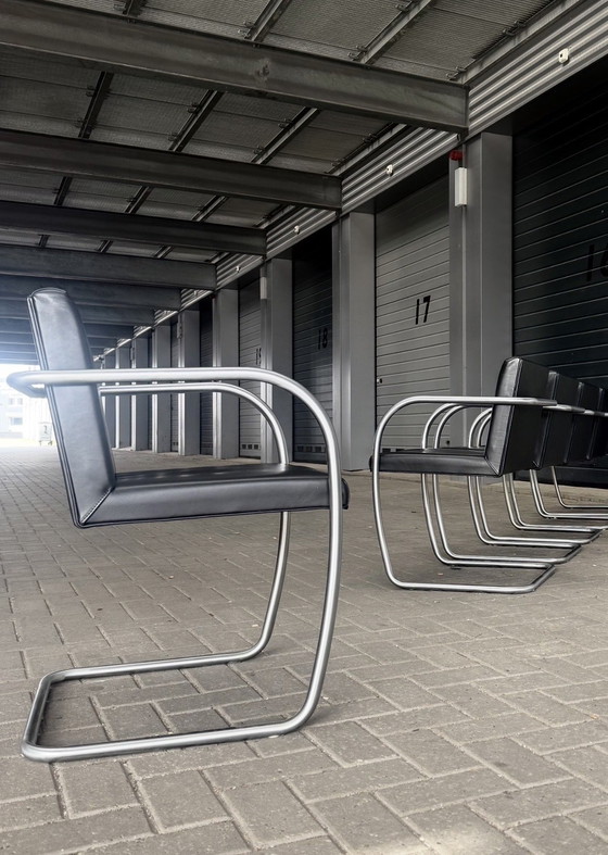 Image 1 of 6 sedie Brno di Mies van der Rohe, Fasem, in pelle nera