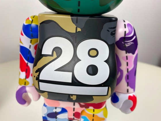 Image 1 of Bearbrick BAPE A BATHING APE 28. Jubiläum 04 CAMO #4 400% MEDICOM Toys