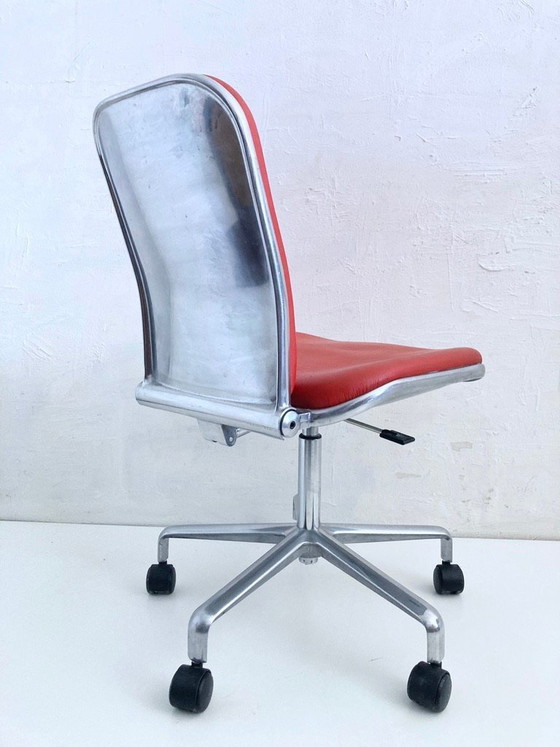 Image 1 of Height-adjustable leather office chair, Supporto design by Frederick Scott for Hille