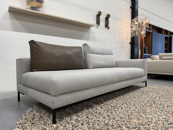 Image 1 of Conception sur stock Aikon Lounge 4 Zits 1 bras Milton Freeze