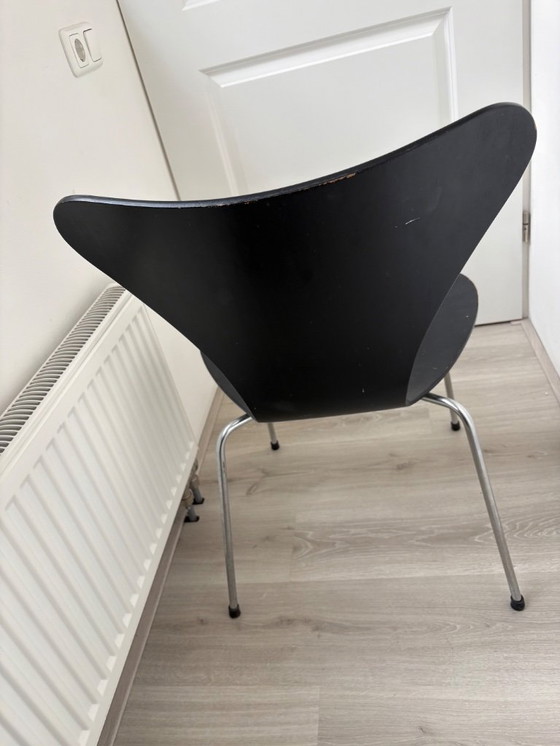 Image 1 of 2 x Fritz Hansen FH vlinderstoel zwart