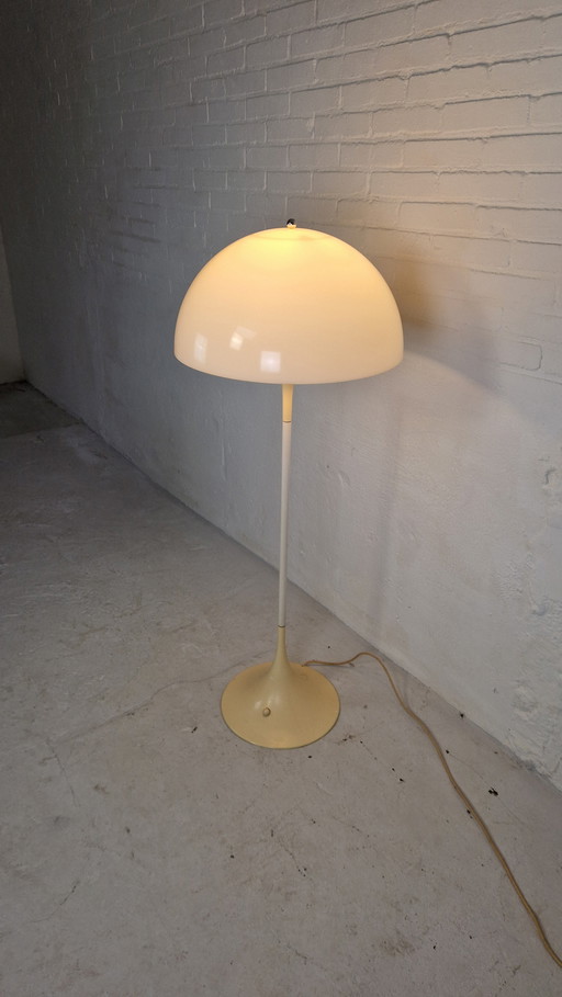 Louis Poulsen Panthella vloerlamp