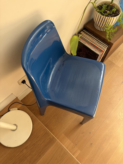 Chaise design en plastique bleu Schröder & Henzelmann