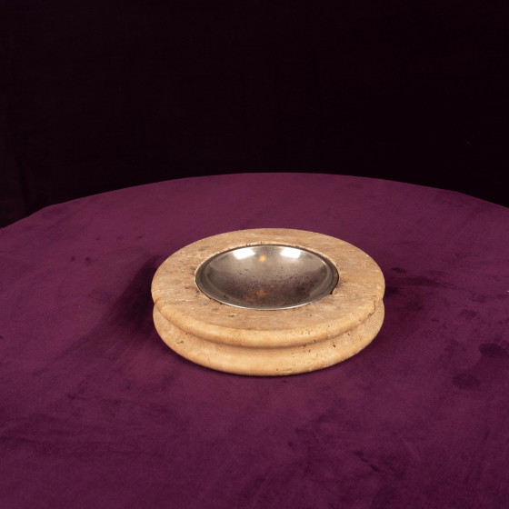 Round Italian Travertine Ashtray with Removable Metal Dish 1970 – Table accessories, Italian Design (photo 4 of 12)
