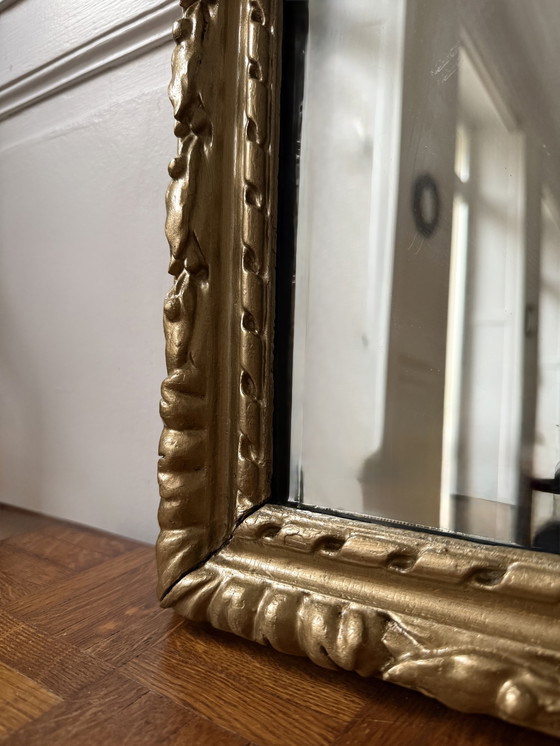 Image 1 of Grande specchio bisellato in legno dorato