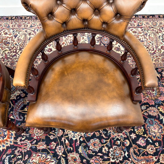 Set Klassische Englische Springvale Chesterfield Stühle – Sessel, Leather, Wood (photo 11 of 15)