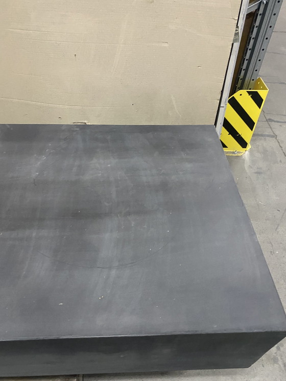 Image 1 of Mesa de centro totalmente revestida de zinc, soldada a mano