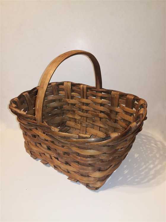 Image 1 of Zeldzame antieke retro vintage houten mand / 20e eeuw