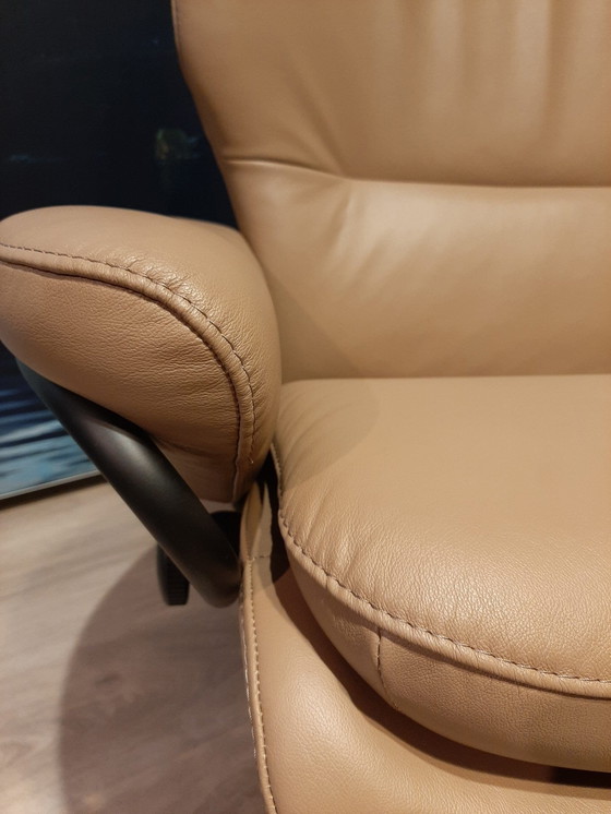 Image 1 of Sillón reclinable Stressless Rome con reposapiés