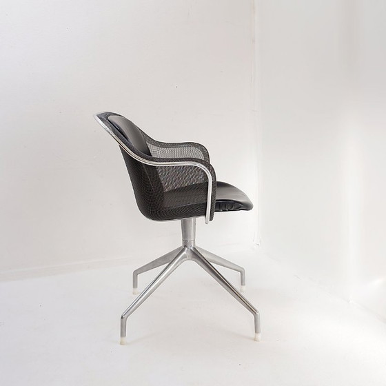 Image 1 of Vintage Italian swivel armchair “Iuta” by Antonio Citterio for B&B Italia