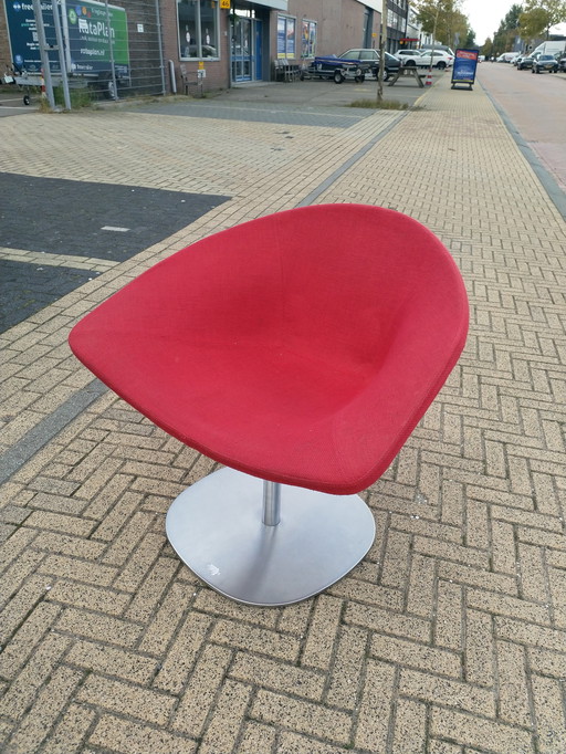 Silla de diseño roja