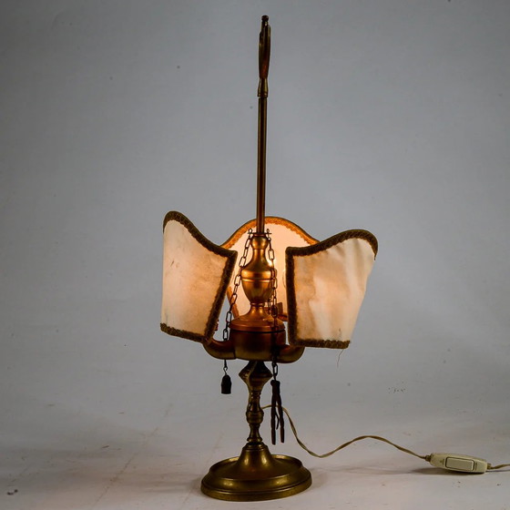 Table Lamp, Florentine Antique Electrified Brass Oil Lamp, Late 19th Century, Yellow, Vintage (photo 5 of 8)
