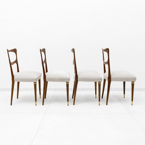 Image 1 of Attribuées à Paolo Buffa, chaises de salle à manger modernes du milieu du XXe siècle, années 1950, ensemble de quatre