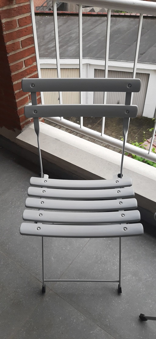 Conjunto de mesa plegable y 2 sillas plegables EMU