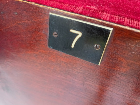 Image 1 of Fauteuils de cinéma/théâtre danois des années 1950, en velours d'ameublement, état d'origine.