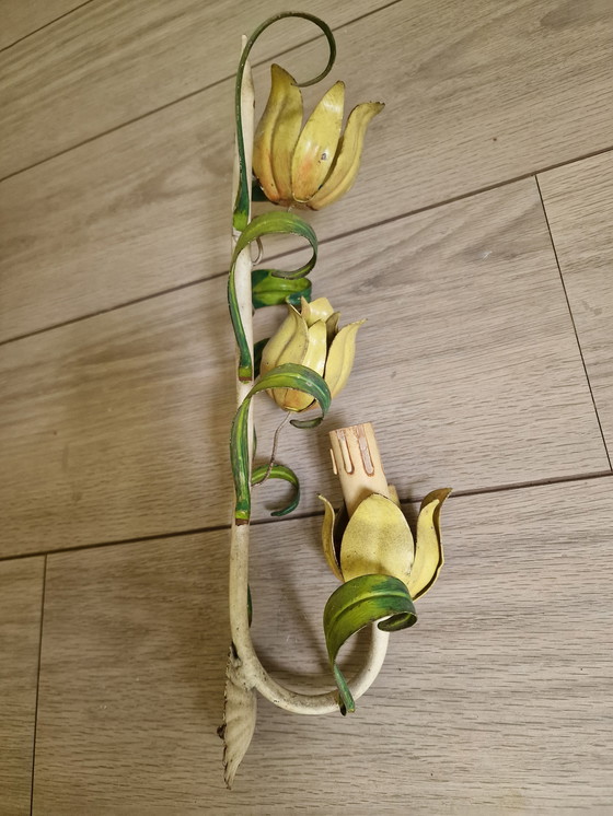 Image 1 of Lampada da parete in metallo 3 tulipani vintage