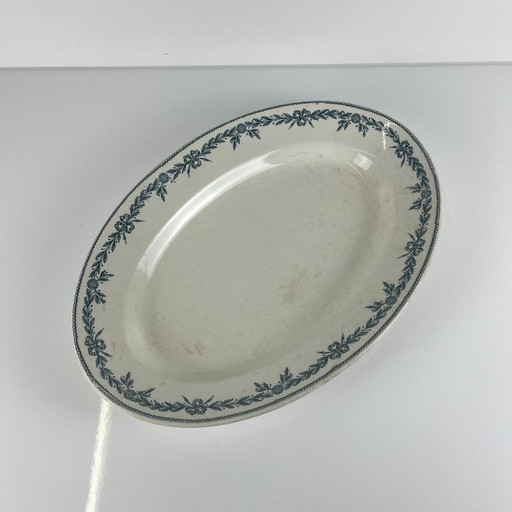 Grote ovale ijzerstenen schotel, "Laurels"-patroon, door Moulins des Loups - Hamage, 1900