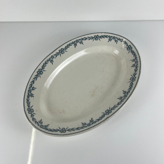 Image 1 of Grote ovale ijzerstenen schotel, "Laurels"-patroon, door Moulins des Loups - Hamage, 1900