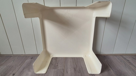 Image 1 of Vintage witte bijzettafel van C&B/B&B Italia, model 4 Gatti, Nr. 1