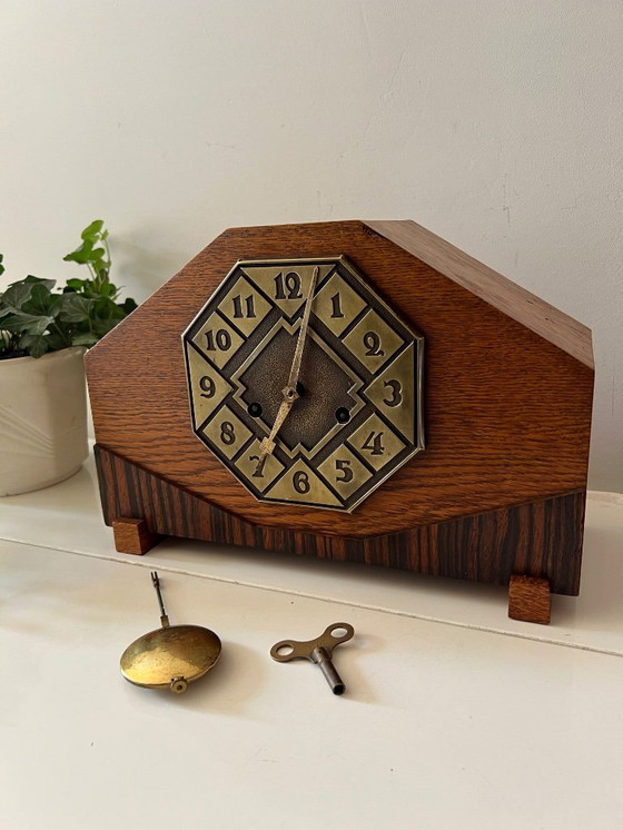 Image 1 of Timeless Art Deco clock (A'dam school style)