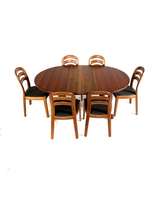 Image 1 of Vintage extendable Danish teak dining table '70s