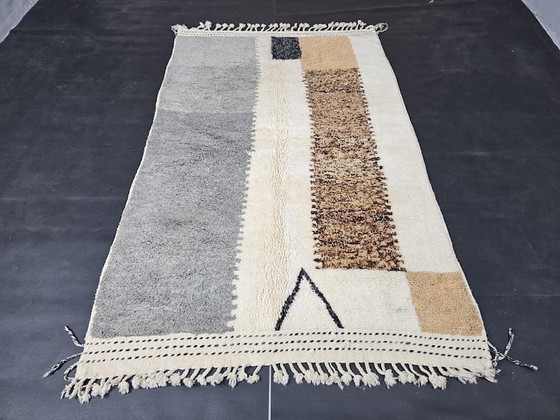 Image 1 of Handmade Moroccan natural wool rug, 150x250 cm