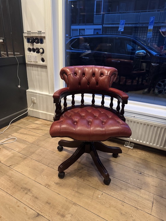 Image 1 of Chesterfield-Bürostuhl – bequem und schick