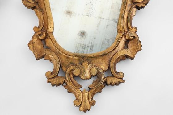 Image 1 of Paire de deux miroirs en bois doré de style rococo vénitien, vers 1850 Italie