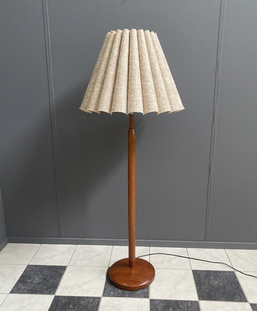 Domus Teakhouten vloerlamp uit 1960, met origineel label! Hoogte: 140 cm - 188 cm