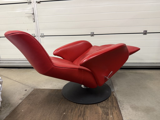 Poltrona reclinabile Jori Symphony Konia in pelle rossa, taglia Mini, modello Mono-move, recentissima.