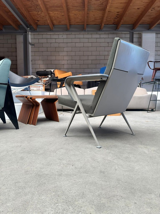 Image 1 of Ahrend Repose fauteuil by Friso Kramer