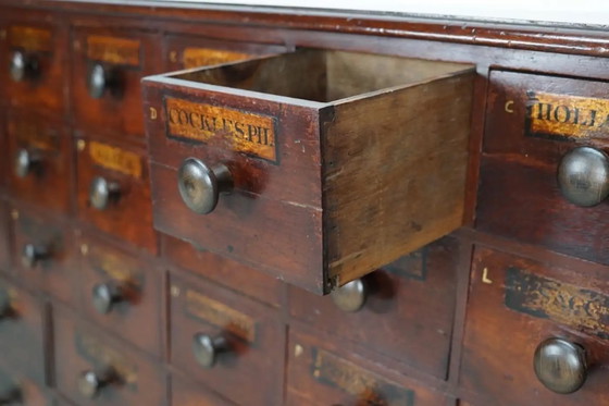 Image 1 of Antiguo botiquín/cómoda de madera noble inglesa, siglo XIX