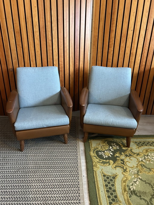 Set of 2 vintage armchairs from the 1950s/1960s – fabric & leatherette
